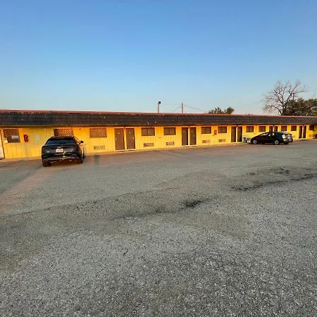 Sage & Sand Motel