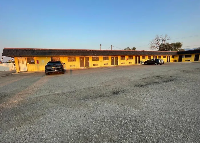 Sage & Sand Motel 2*