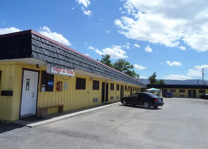 Sage & Sand Motel 2*