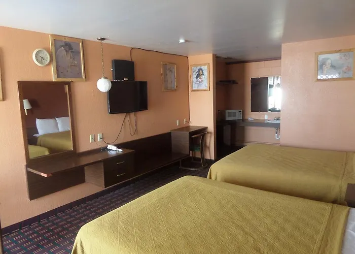 Motel Sage & Sand
